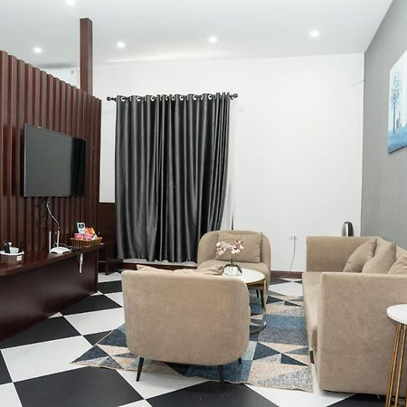 Anh Anh Luxury Hotel Tuyen Quang ภายนอก รูปภาพ